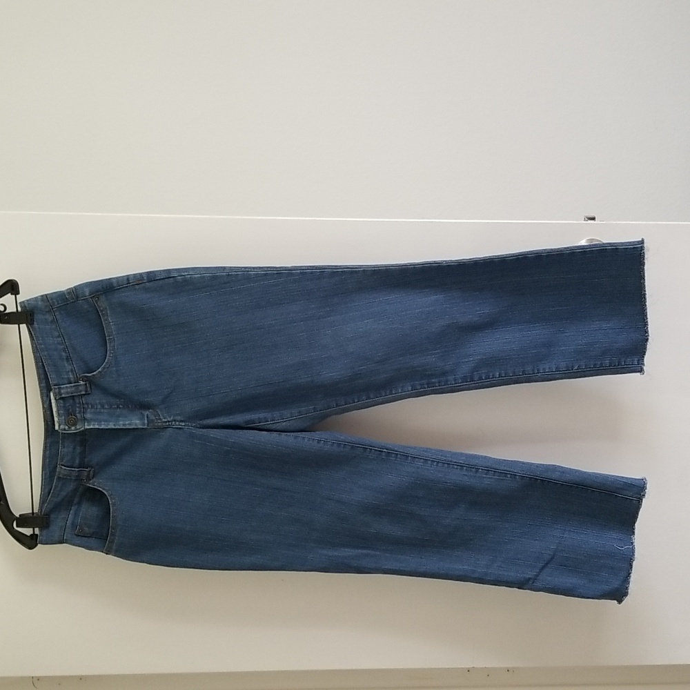 Croft & Barrow wide leg Jean's size 6